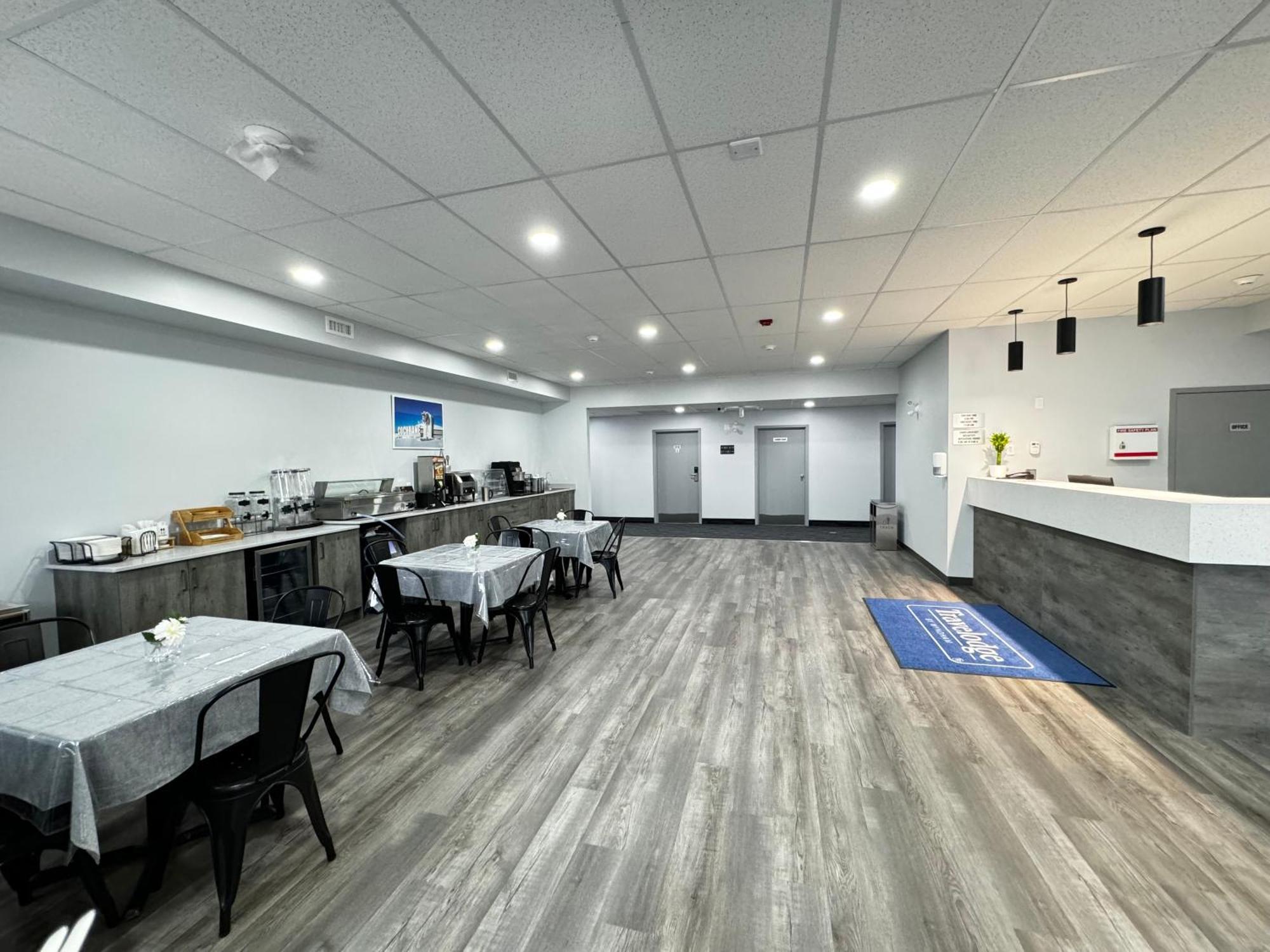 Travelodge By Wyndham Cochrane Dış mekan fotoğraf