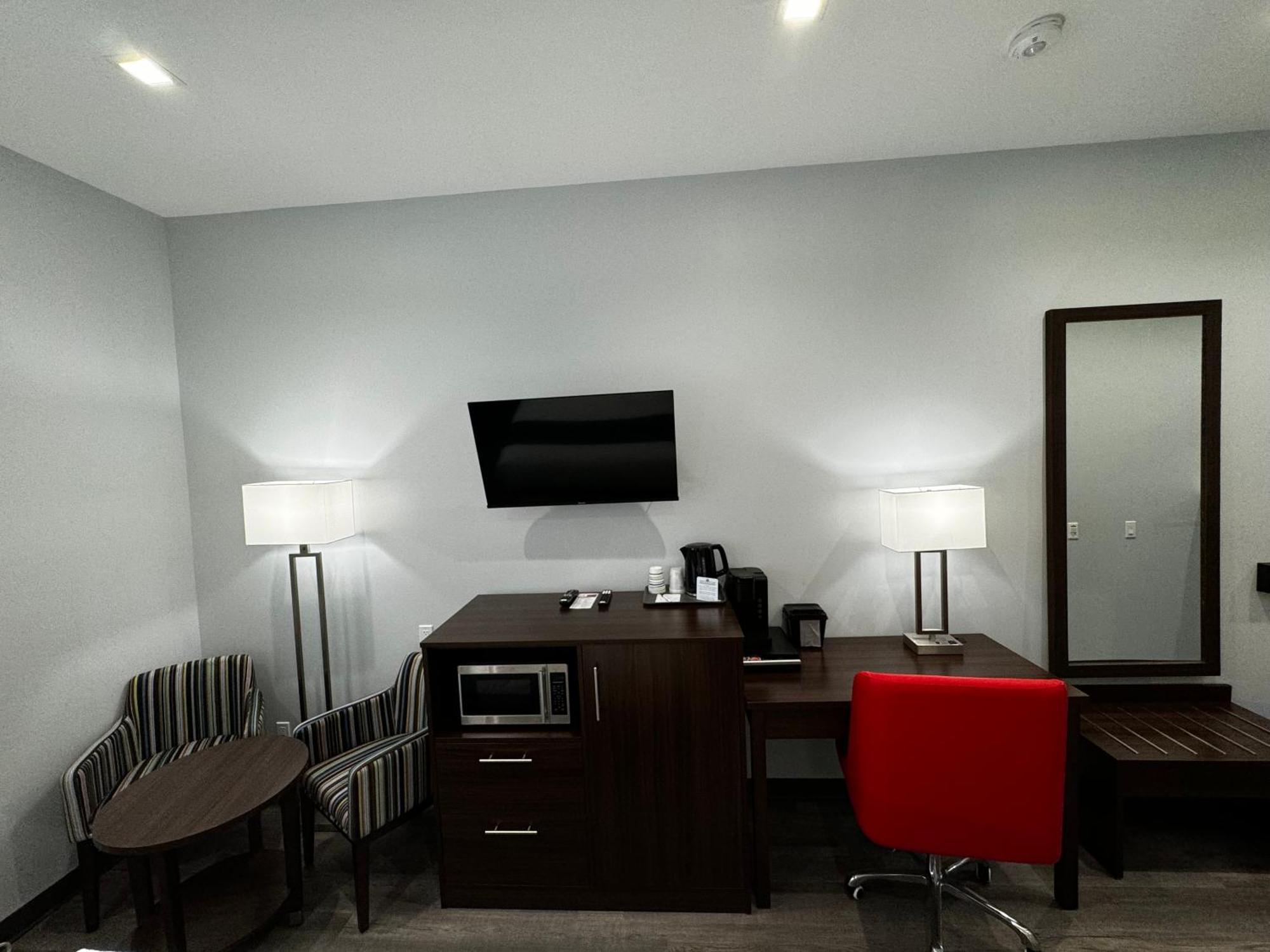 Travelodge By Wyndham Cochrane Dış mekan fotoğraf