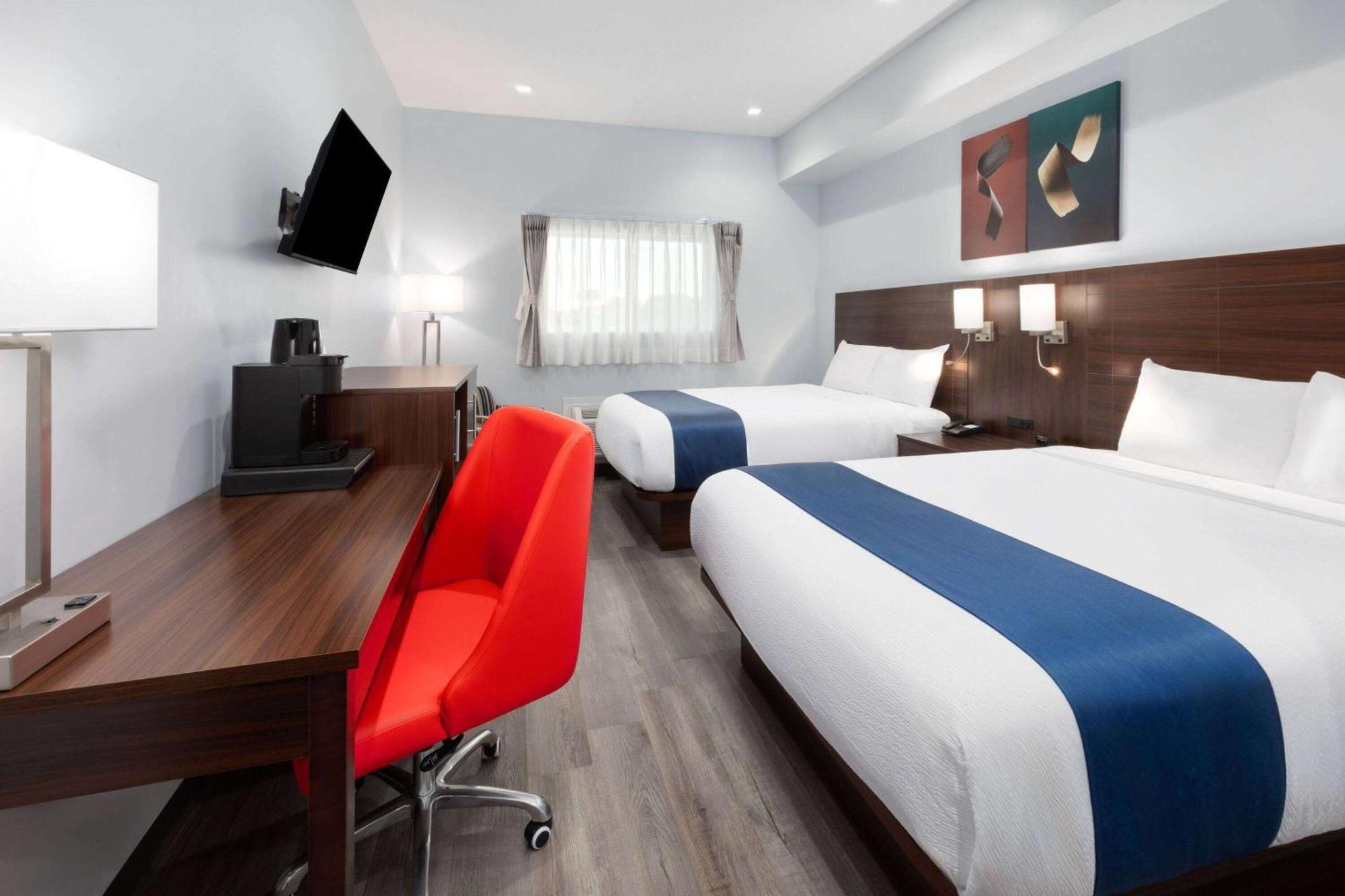 Travelodge By Wyndham Cochrane Dış mekan fotoğraf
